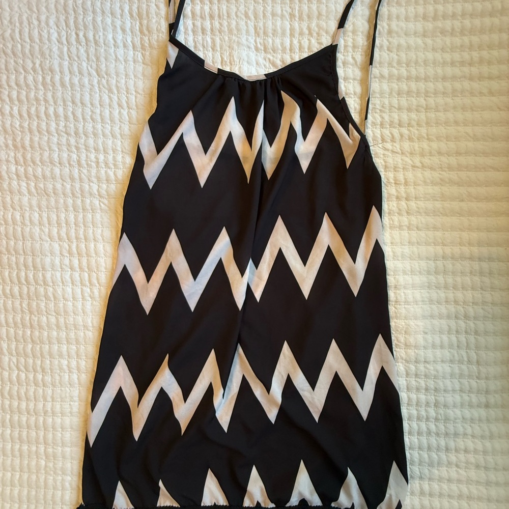 Black and White Zigzag Women's Top